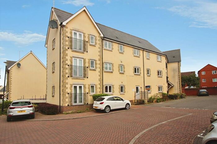 2 Bedroom Apartment To Rent In Smart Close, Swindon, SN25