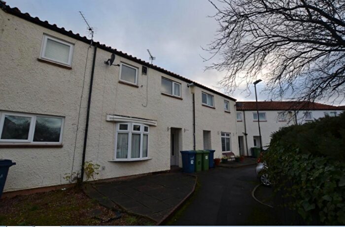 3 Bedroom House To Rent In Fernlea Close, Fatfield, NE38