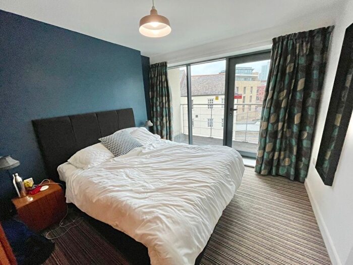 1 Bedroom Flat To Rent In Hunslet Road, Hunslet, Leeds, LS10