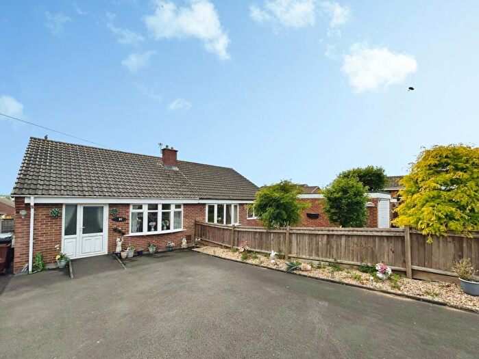 2 Bedroom Bungalow For Sale In Audens Way, Midway, Swadlincote, Derbyshire, DE11