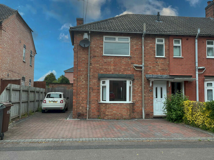 3 Bedroom Semi-Detached House To Rent In Clifford Road, Loughborough, LE11