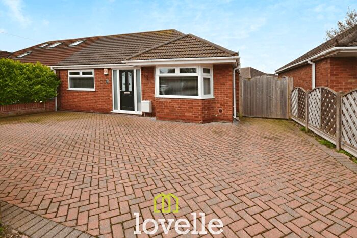 2 Bedroom Semi-Detached Bungalow For Sale In Eastfield, Humberston, DN36