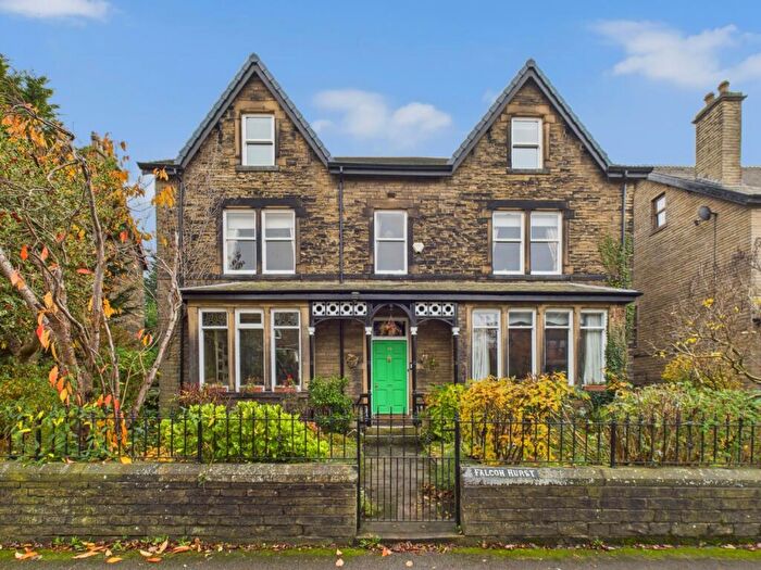 7 Bedroom Detached House For Sale In Pollard Lane, Bradford, BD2