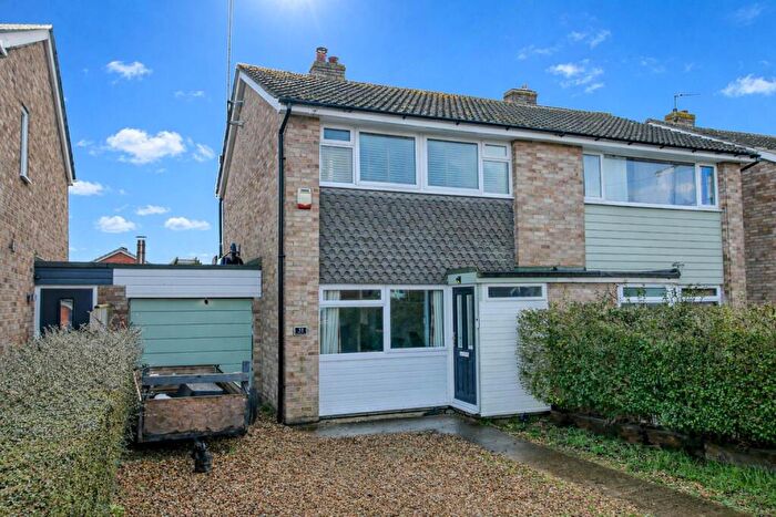 2 Bedroom Semi Detached House For Sale In Vicarage Close, Chalgrove, OX44