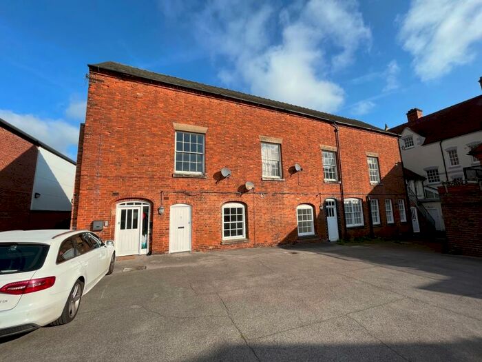 2 Bedroom Apartment To Rent In High Street, Uttoxeter, ST14