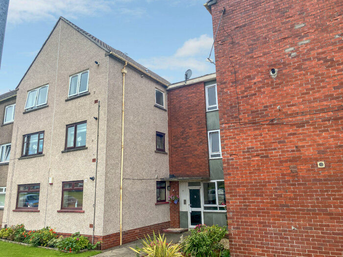 1 Bedroom Flat To Rent In F Warwickhill Road, Kilmarnock, KA1