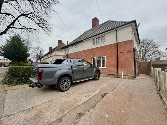 3 Bedroom Semi Detached House To Rent In Grindon Crescent, NG6