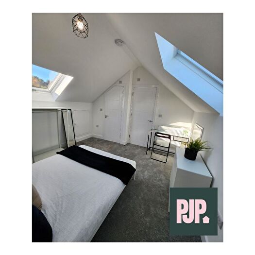 4 Bedroom Flat To Rent In Bath Road, Bristol, BS4