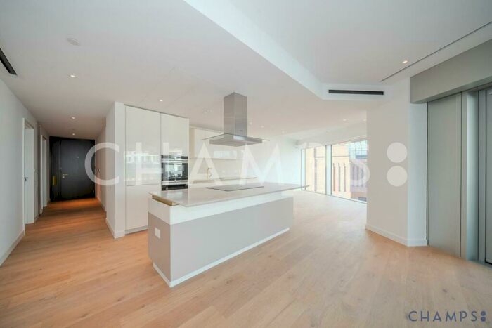 3 Bedroom Flat To Rent In Alder House, Electric Boulevard, SW11