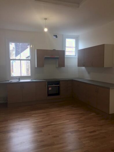 2 Bedroom Flat To Rent In Willoughby Road, London, N8