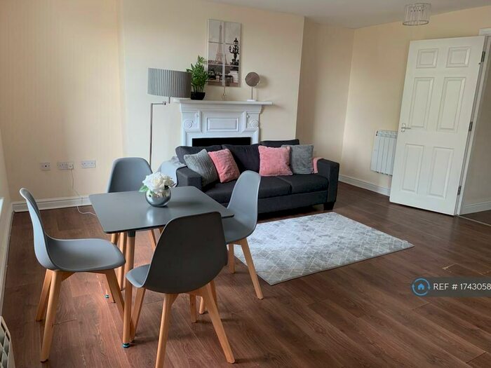 1 Bedroom Flat To Rent In Springfield House, Doncaster, DN1