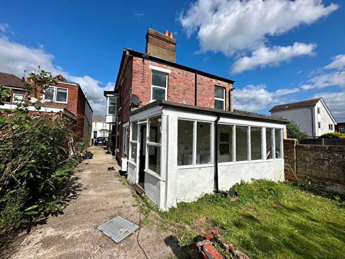 3 Bedroom Property To Rent In Millbrook Road East, Southampton, SO15