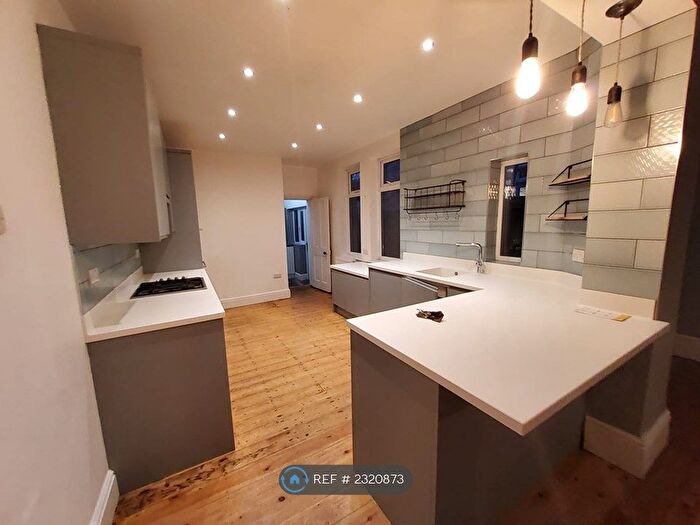 4 Bedroom Terraced House To Rent In Priory Avenue, Salford, M7