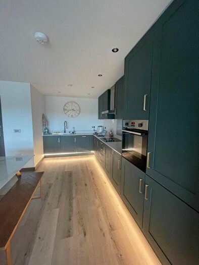2 Bedroom Flat To Rent In Reeve Street, TW13