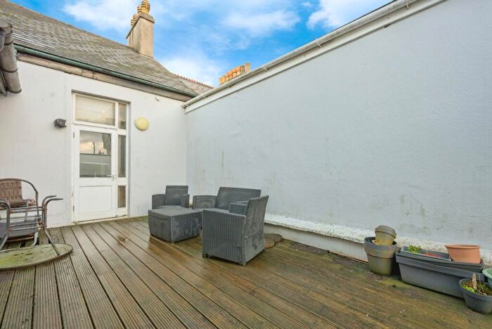 1 Bedroom Flat For Sale In Grenville Road, Plymouth, Devon, PL4