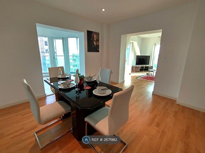 2 Bedroom Flat To Rent In Uxbridge Road, London, W5