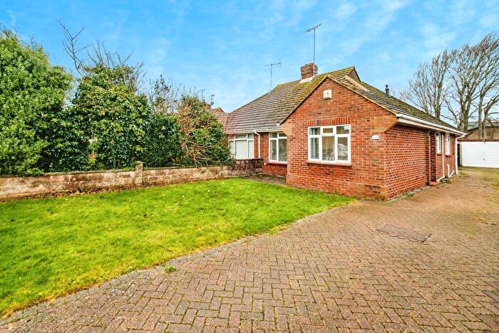 2 Bedroom Semi-Detached Bungalow For Sale In Palatine Road, Goring-By-Sea, Worthing, BN12