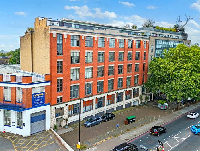 2 Bedroom Apartment To Rent In Pentonville Road, London, N1