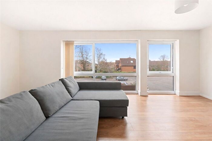 2 Bedroom Flat For Sale In Forest View, Chingford, London, E4