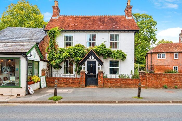 4 Bedroom Detached House For Sale In High Street, Lyndhurst, Hampshire, SO43