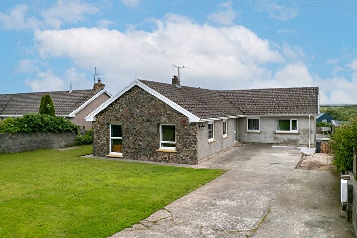 4 Bedroom Bungalow For Sale In Tiers Cross, Haverfordwest, SA62
