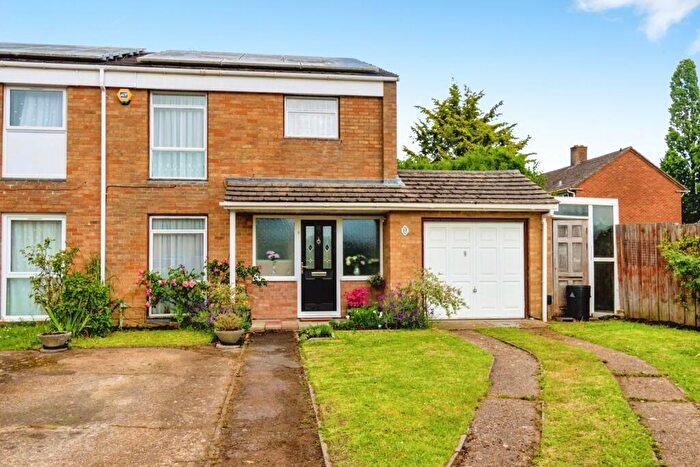 3 Bedroom End Of Terrace House For Sale In Flamborough Close, Southampton, Hampshire, SO16