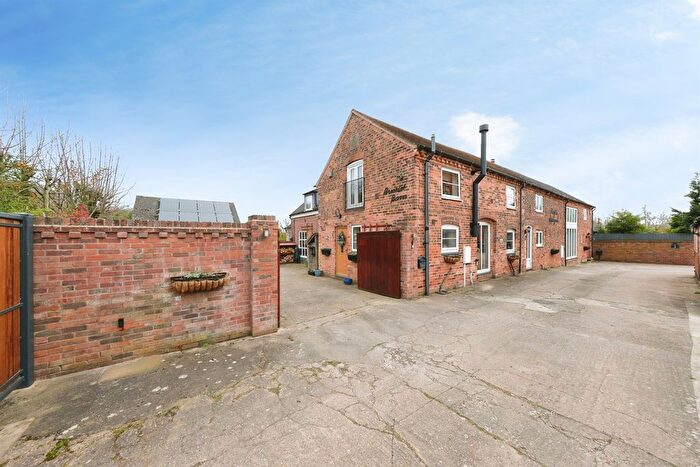 3 Bedroom Barn Conversion For Sale In Brooklet Farm, Castle Donington, Derby, DE74