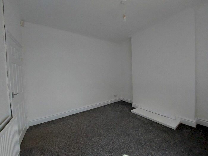 2 Bedroom Terraced House To Rent In Chapel Street, Colne, BB8