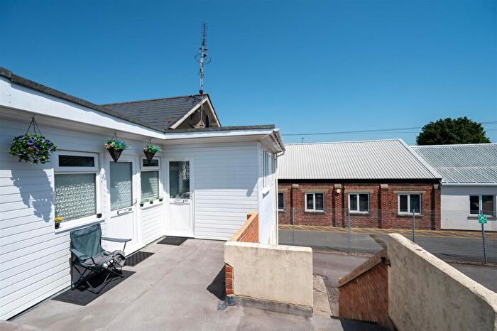 1 Bedroom Flat To Rent In St. Marys Road, Hayling Island, PO11