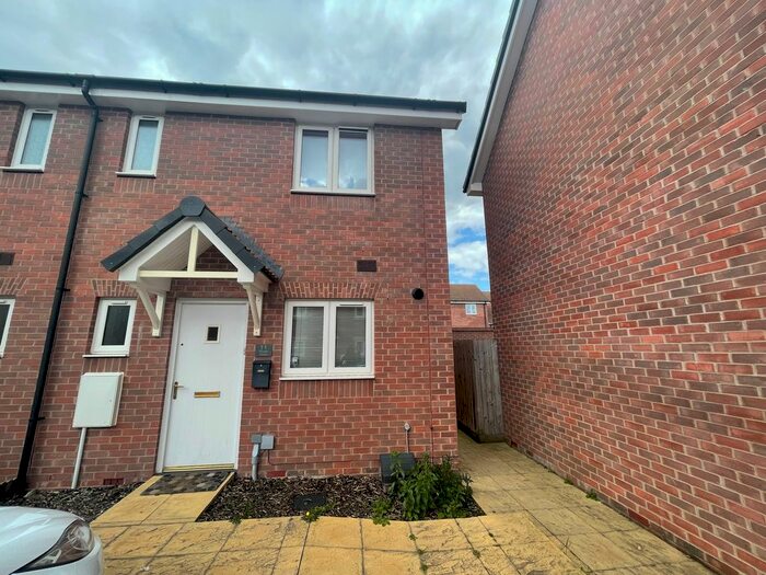 2 Bedroom Property To Rent In Shuter Grove, Swindon, SN25