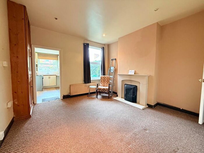 3 Bedroom Terraced House To Rent In Chard Street, Nottingham, NG7