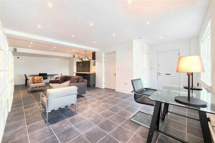 2 Bedroom Mews To Rent In St Pauls Crescent, Camden, NW1
