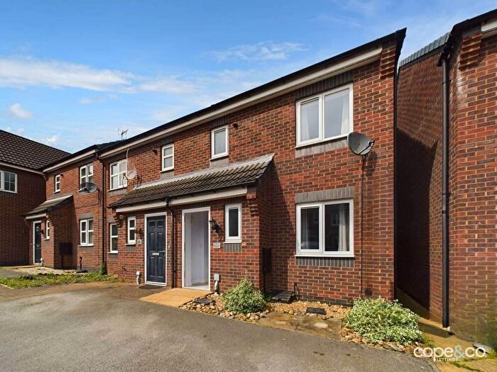 3 Bedroom End Of Terrace House To Rent In Girton Way, Mickleover, Derby, Derbyshire, DE3