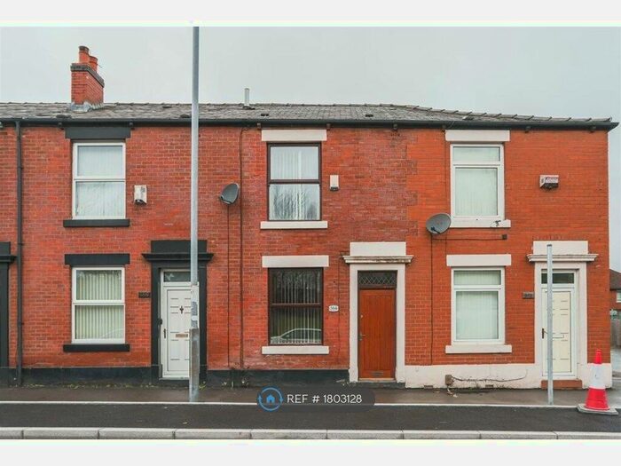 3 Bedroom Terraced House To Rent In Manchester Road, Rochdale, OL11