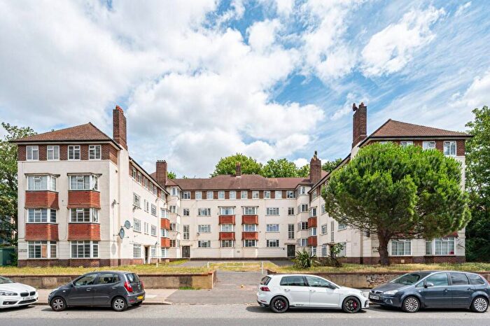 2 Bedroom Flat For Sale In St Johns Court, Lewisham, London, SE13