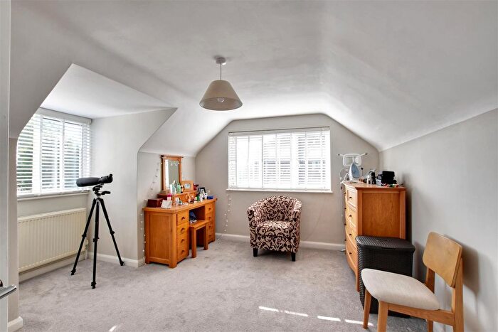 4 Bedroom Detached House For Sale In Oast House Road, Icklesham, Winchelsea, TN36