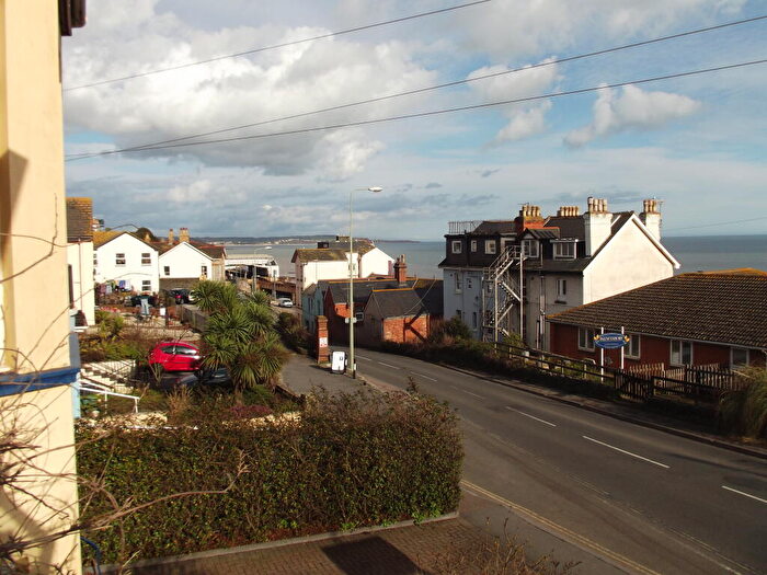 2 Bedroom Flat To Rent In Dawlish, EX7