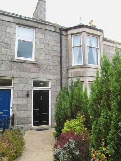 4 Bedroom Flat To Rent In Braemar Place, Aberdeen, AB10