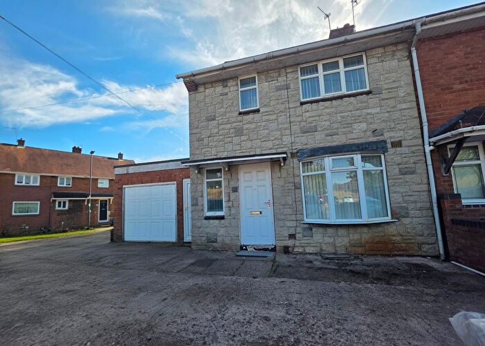 2 Bedroom Property To Rent In Tintern Crescent, Walsall, WS3