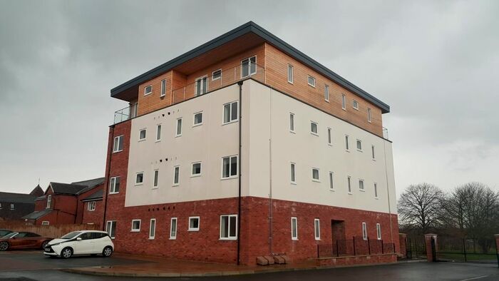 2 Bedroom Flat To Rent In Staveley Road, Poolsbrook, S43