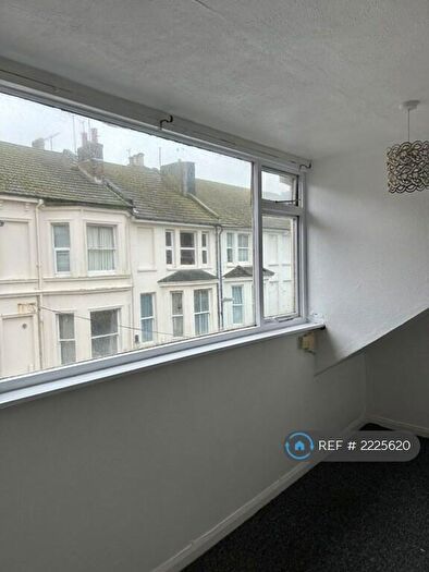 1 Bedroom Flat To Rent In Western Place, Worthing, BN11