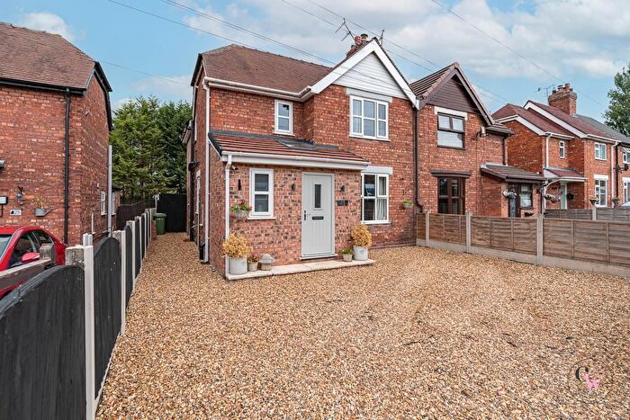 3 Bedroom Semi-Detached House For Sale In Park Avenue, Winsford, CW7
