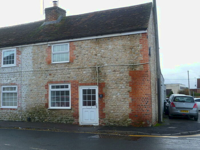 2 Bedroom End Of Terrace House To Rent In Imber Road, Warminster, BA12