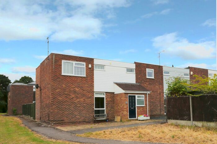 3 Bedroom End Of Terrace House To Rent In Lampits, Hoddesdon, EN11