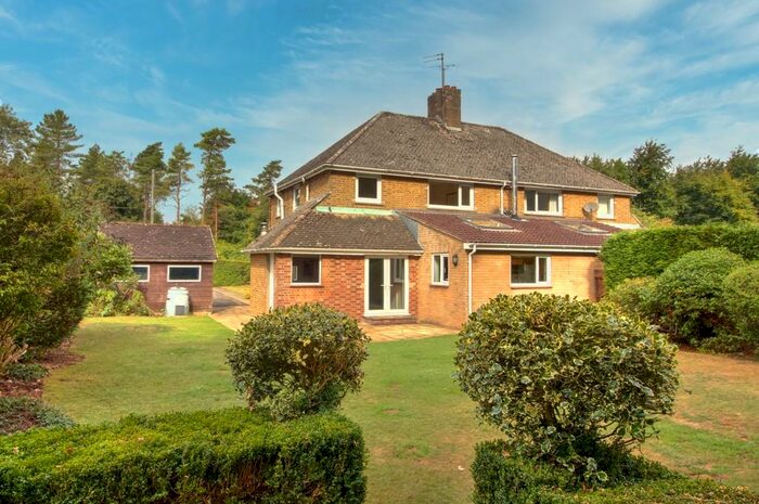 3 Bedroom Semi-Detached House For Sale In Oaks Farm Cottages, Colerne, SN14