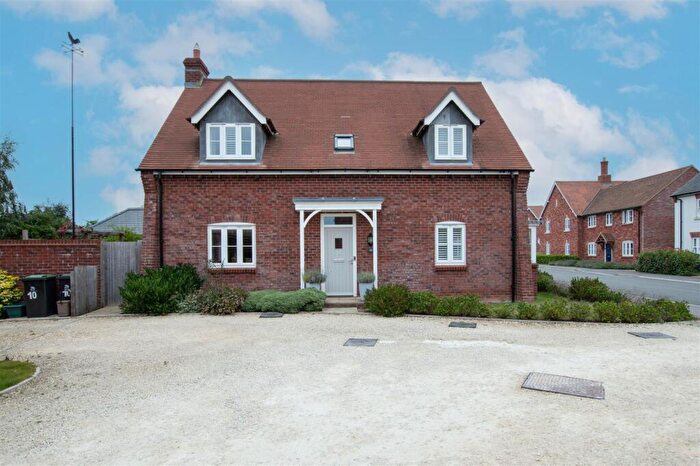 3 Bedroom Detached House For Sale In Constance Road, Wimborne, BH21