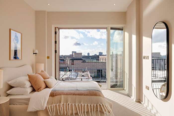 3 Bedroom Apartment For Sale In The Tipton, Kentish Town, NW5