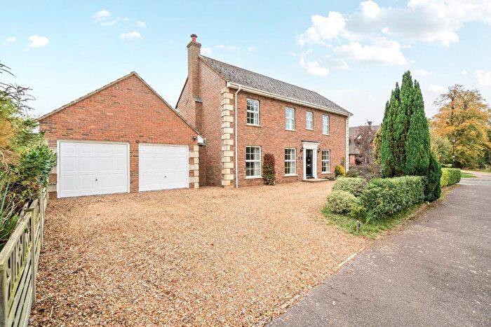 4 Bedroom Property For Sale In Brookfields, Potton, SG19