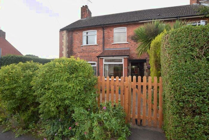 3 Bedroom Semi-Detached House To Rent In Acacia Avenue, Gainsborough, DN21