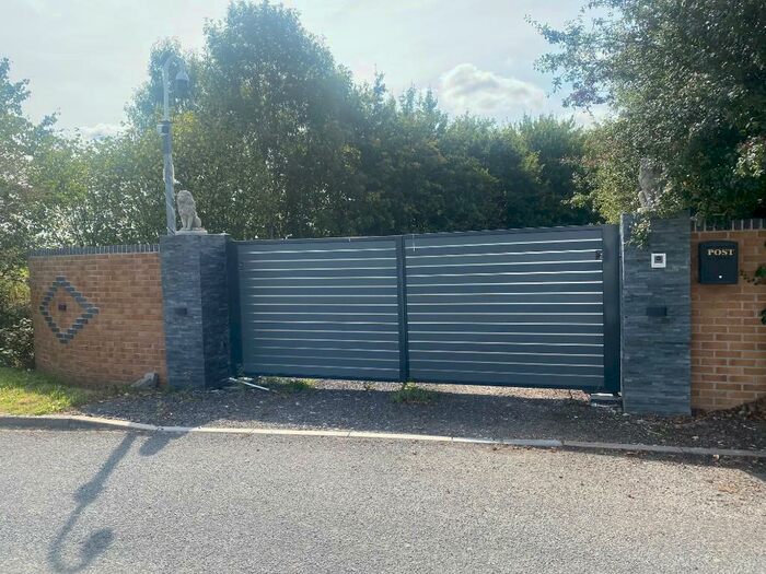 4 Bedroom Detached House For Sale In Rodbaston, ST19